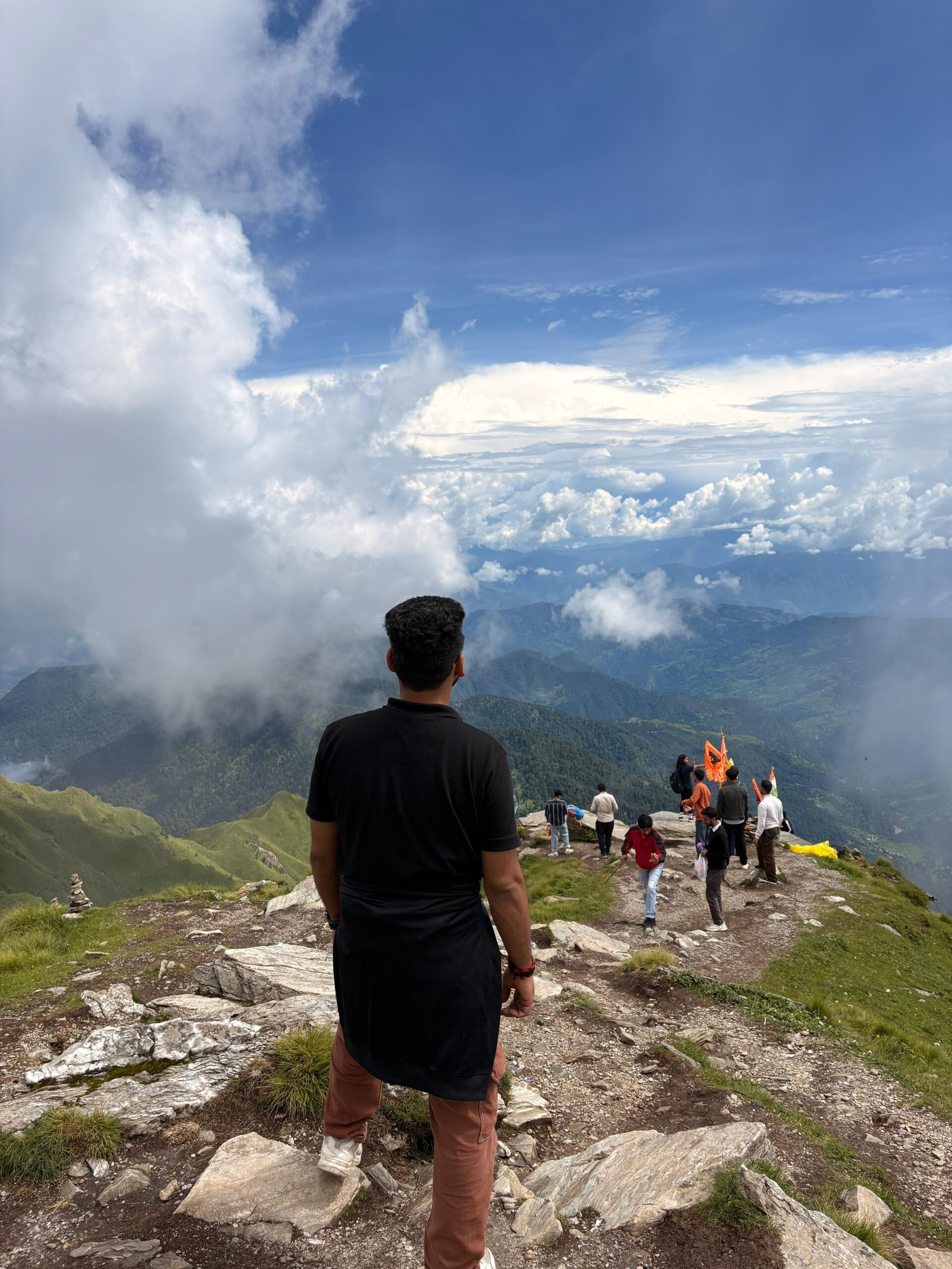 Epic Trekking to Tungnath and Chandrashila in the Rainy Season: Unforgettable Beauty Amidst the Mist